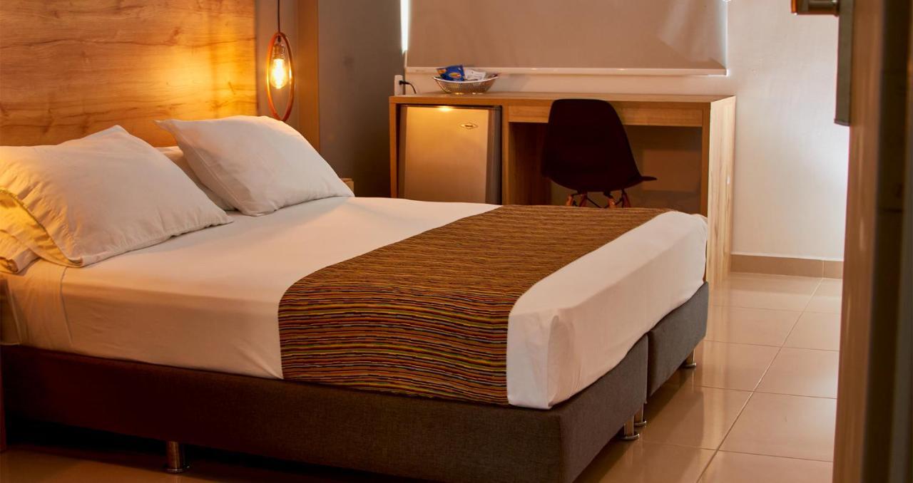 Hotel Ruittoque D Prada บูการามังกา ภายนอก รูปภาพ