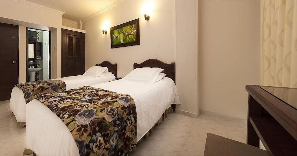 Hotel Ruittoque D Prada บูการามังกา ภายนอก รูปภาพ
