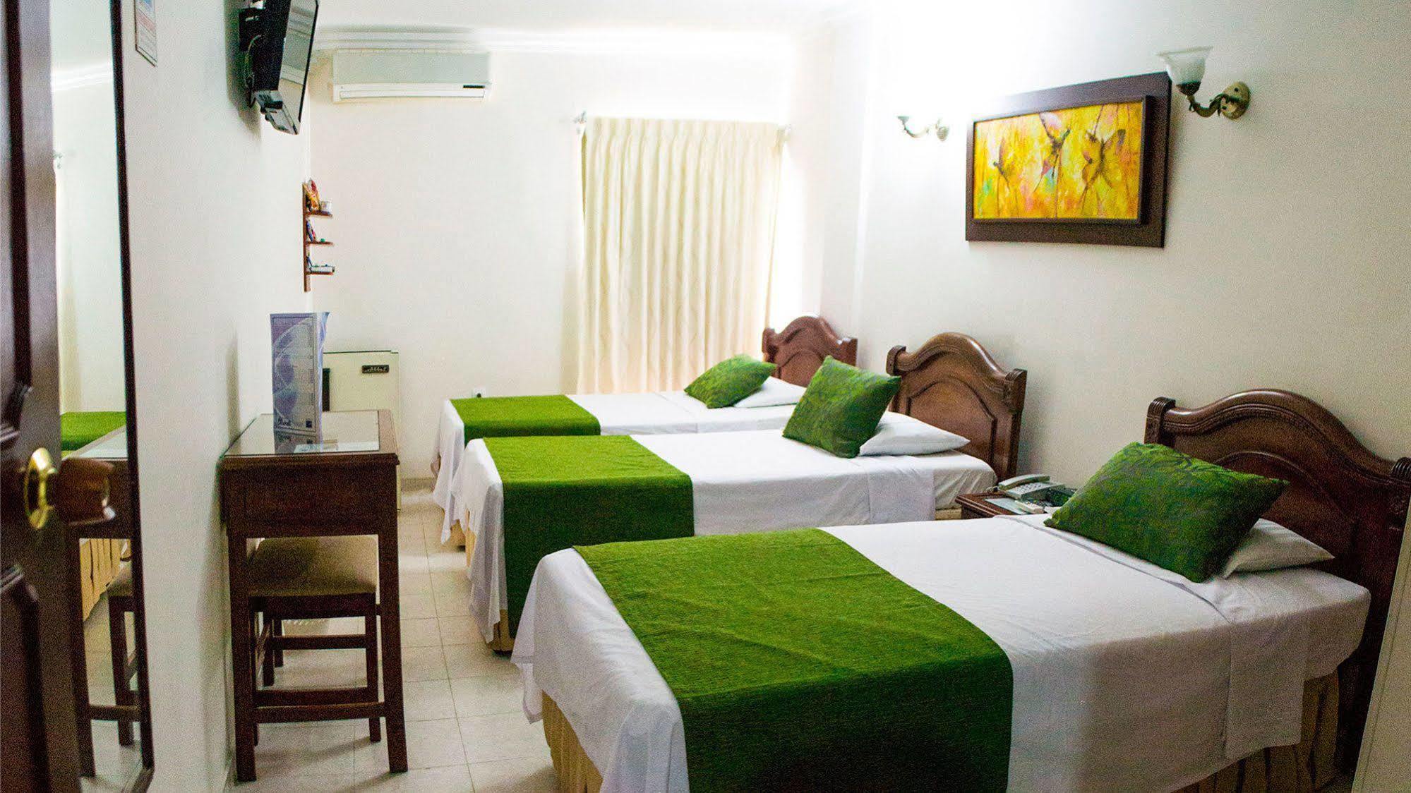 Hotel Ruittoque D Prada บูการามังกา ภายนอก รูปภาพ